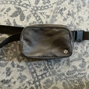 Lululemon belt bag